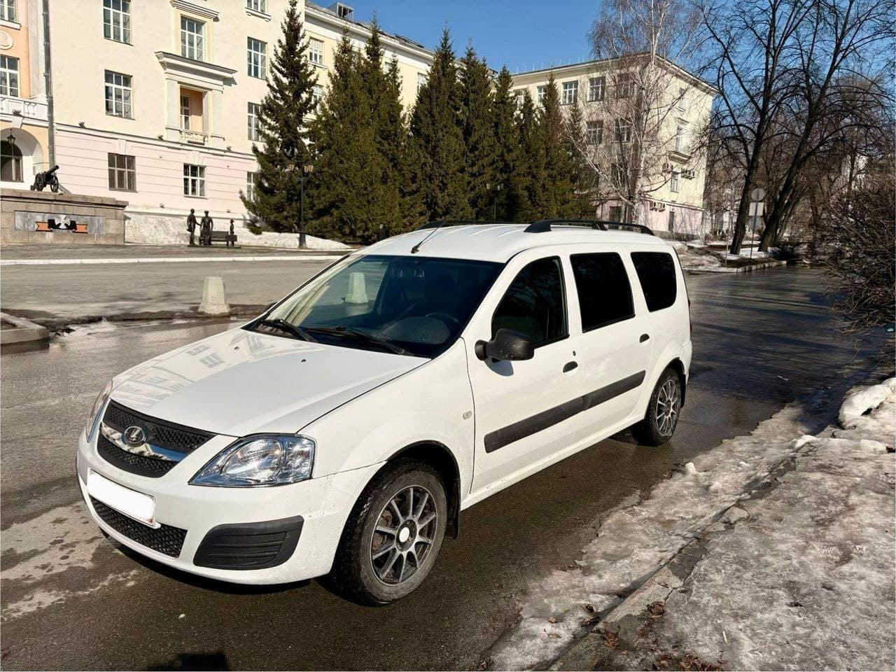 Lada Largus I