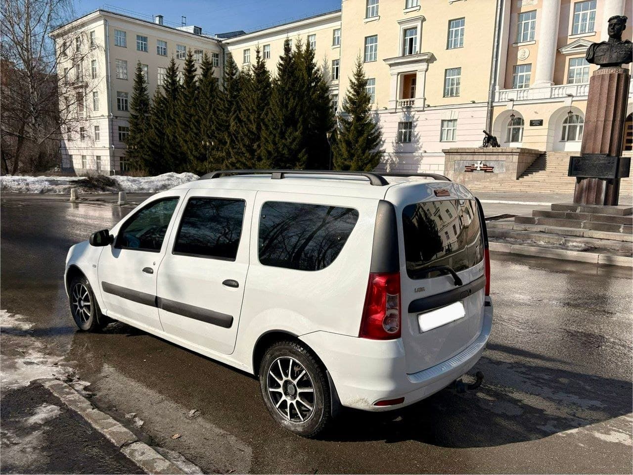 Lada Largus I