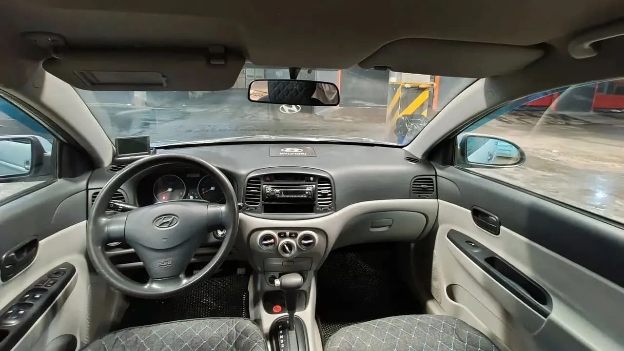 Hyundai Verna 1.4 GL AT 2008 view 4
